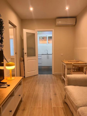 MAB1 - Apartment with private terrace in Sants